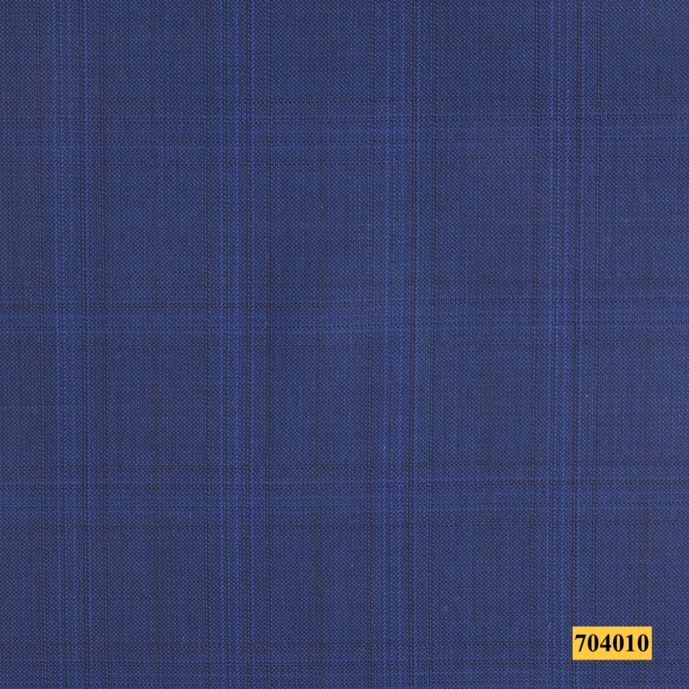704010
